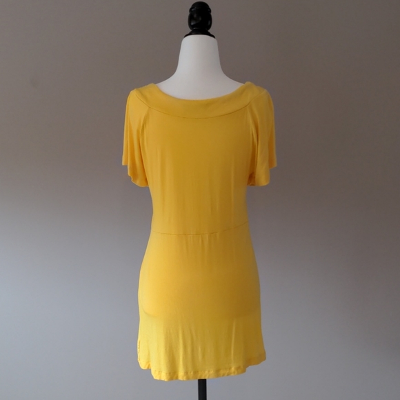 Lace Detail Flowy Top - Picture 4 of 5